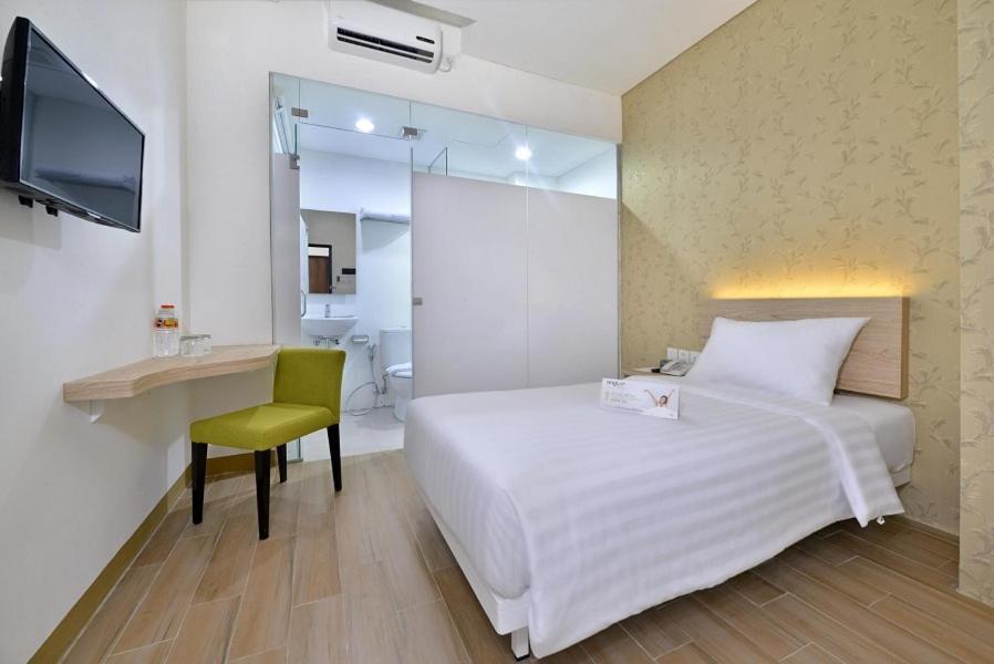 Whiz Hotel Falatehan Jakarta Luaran gambar