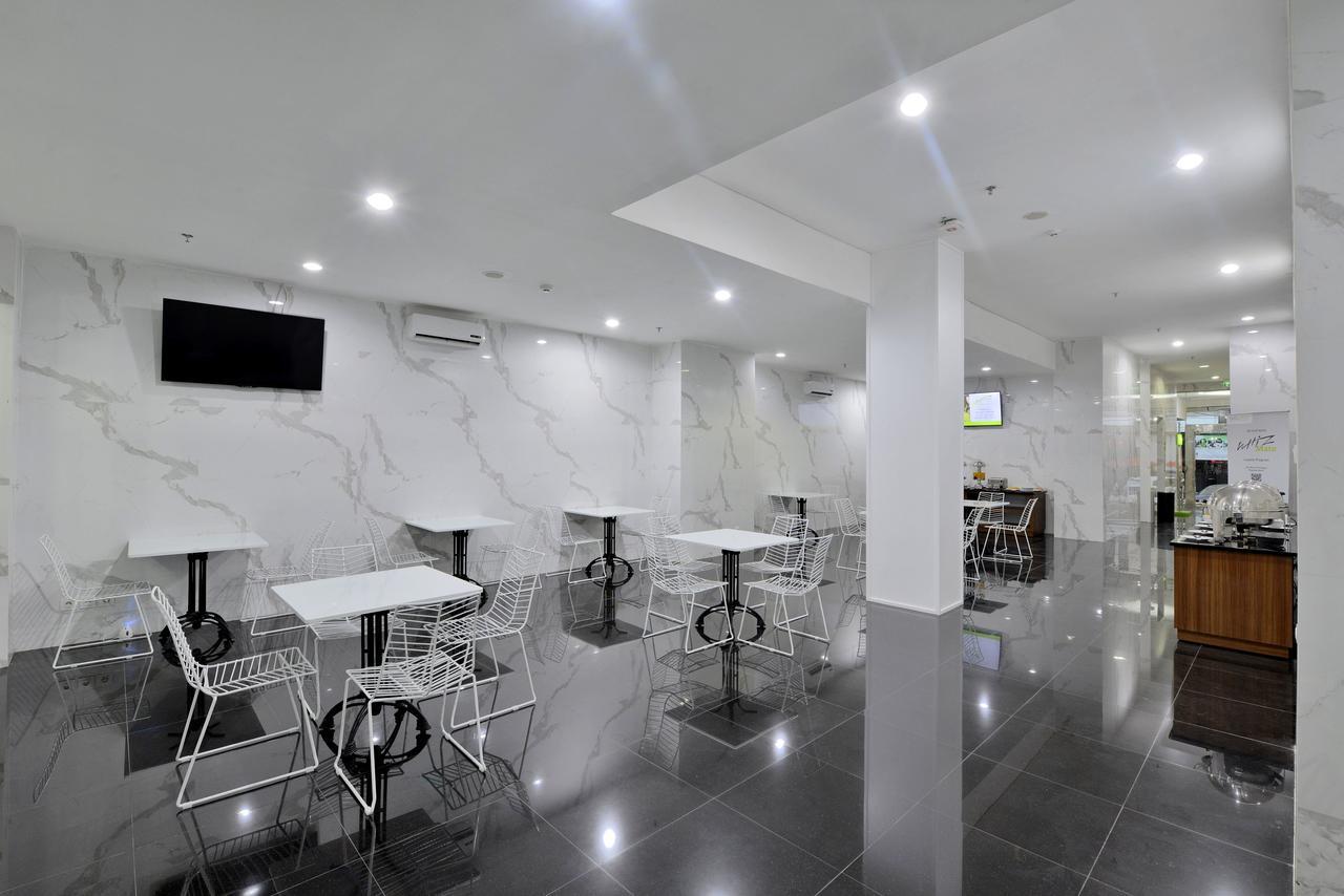 Whiz Hotel Falatehan Jakarta Luaran gambar